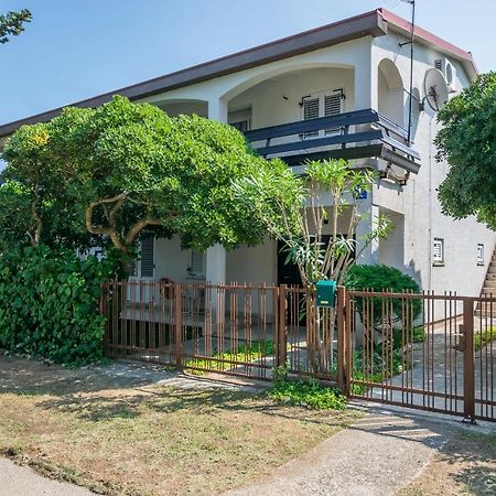 Apartments Mira プリヴラカ エクステリア 写真